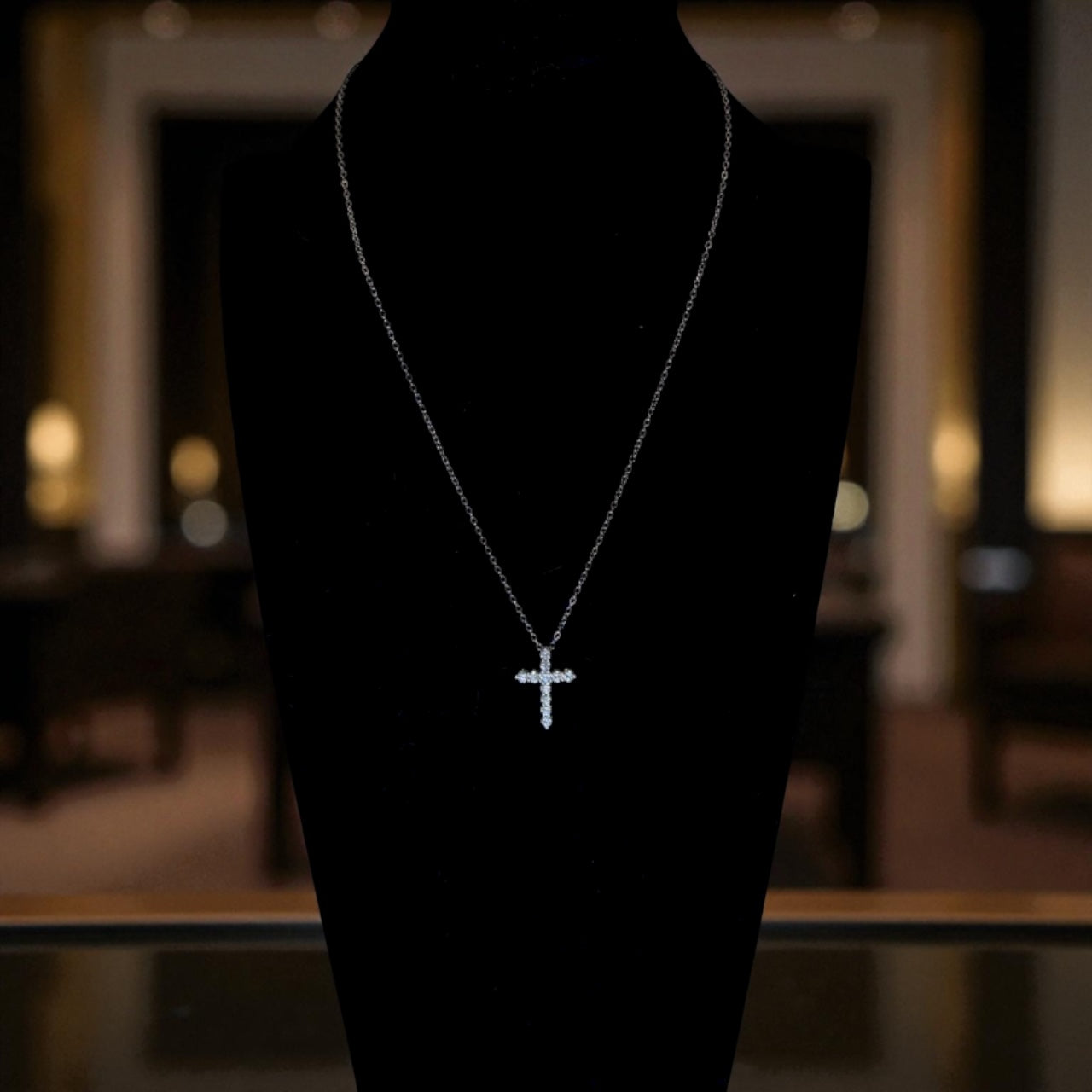 1ct Cross Necklace,  White Gold (VVS1/D/Excellent)
