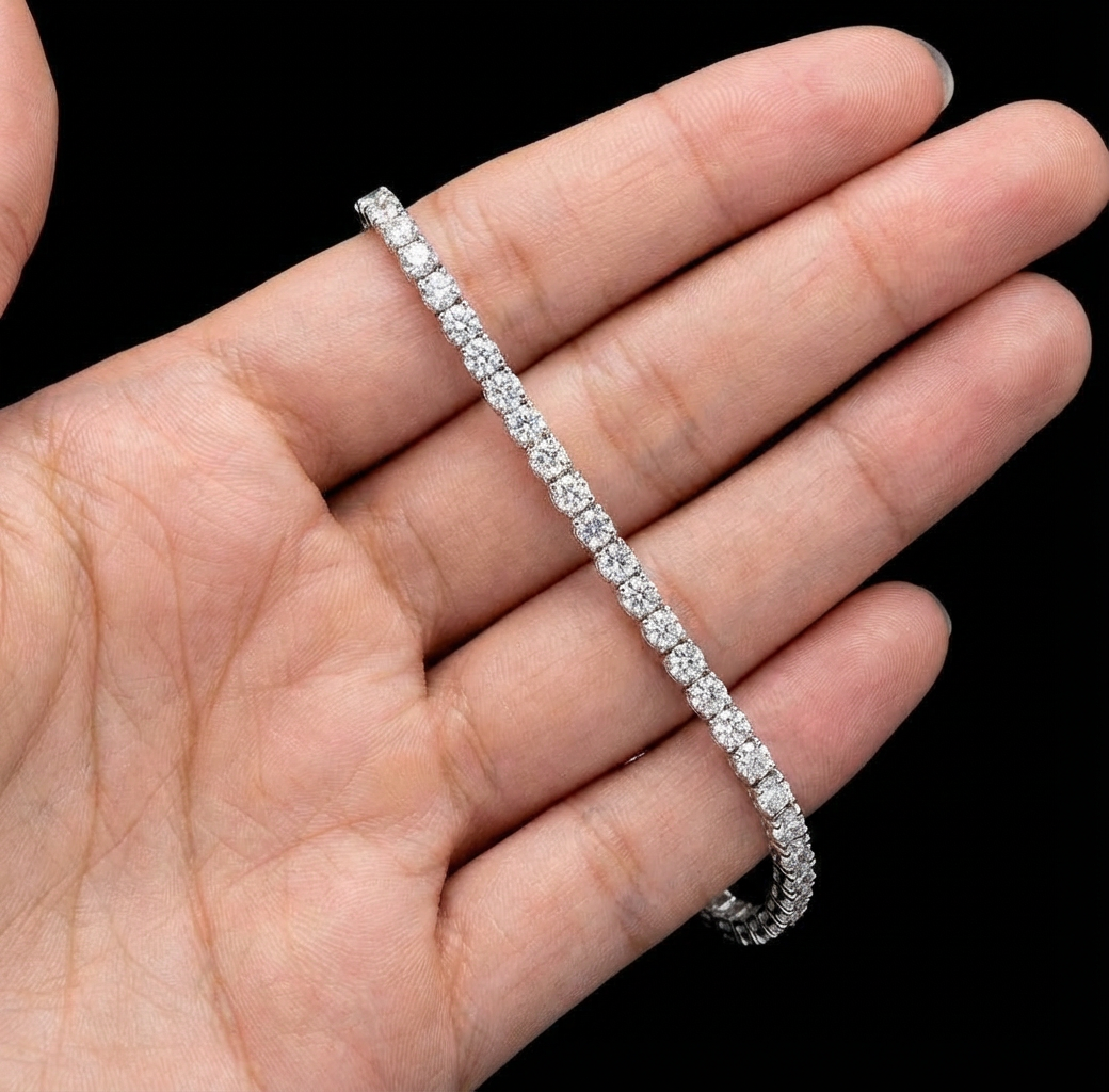 5.7ct Tennis Bracelet, White Gold (VVS1/D/Excellent) - 17cm
